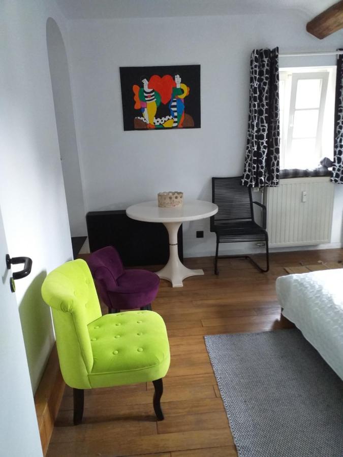 Maison De Vacances, Gite "Le Vieux Logis" A Profondeville Exteriör bild